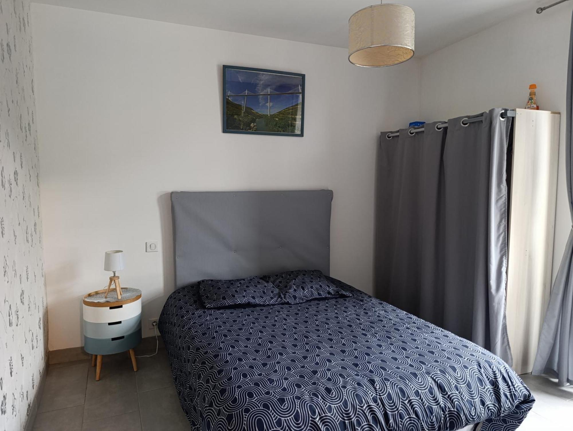 Maison de village spacieuse et agréable Saint-Georges-de-Luzençon Esterno foto